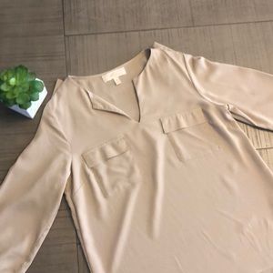 🟣Size Medium Champagne 3/4 sleeve top🟣